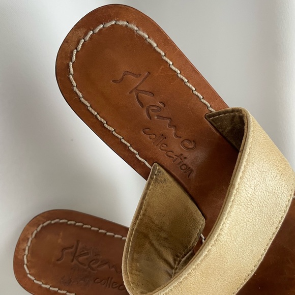 Skemo Leather Beaded Sandals - Picture 3 of 4